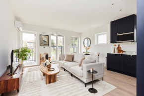 The Wembley Park Gem - Lovely 2BDR Flat with Balcony